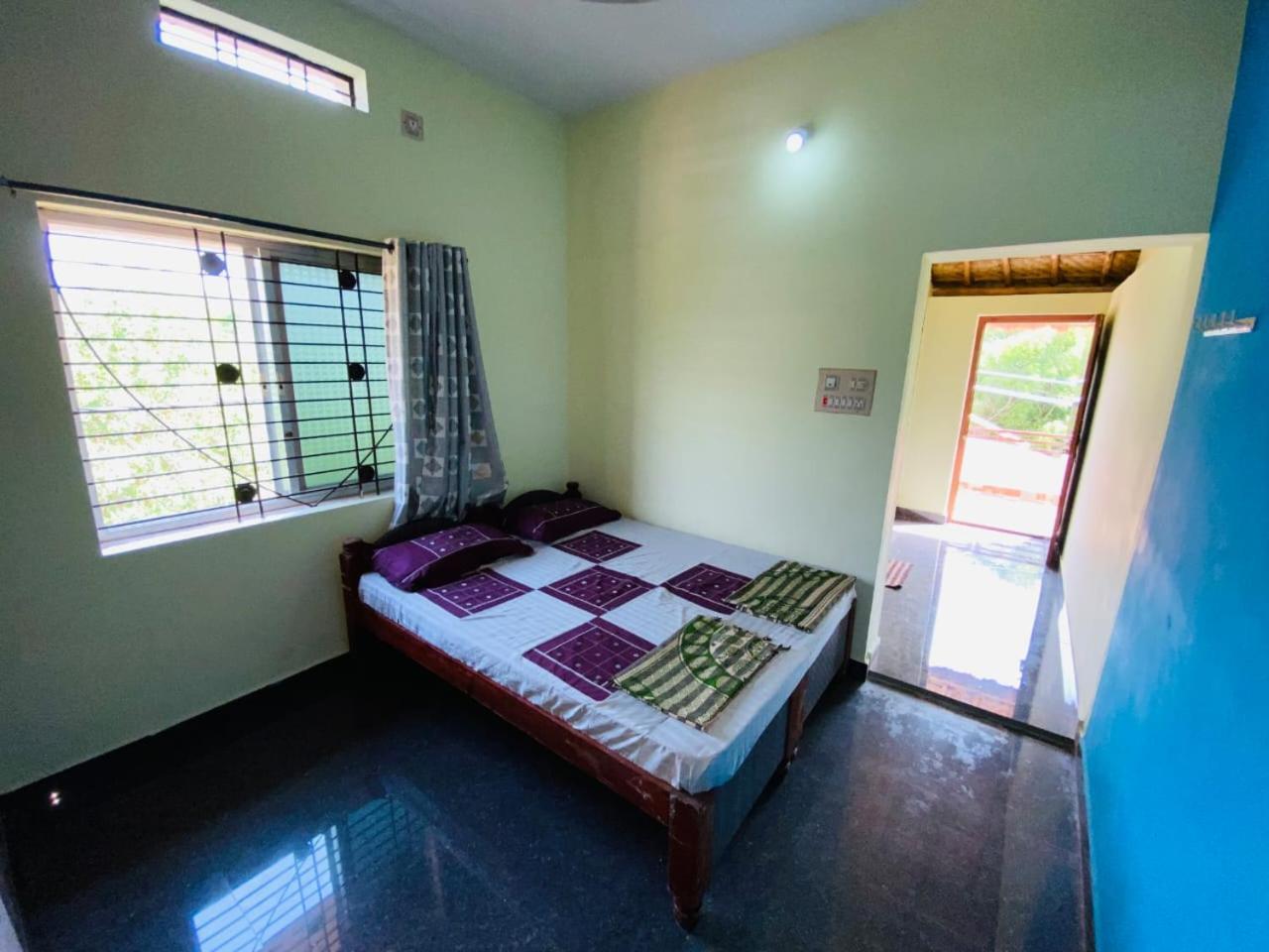 Prajwal Home Stay Hampi Zimmer foto